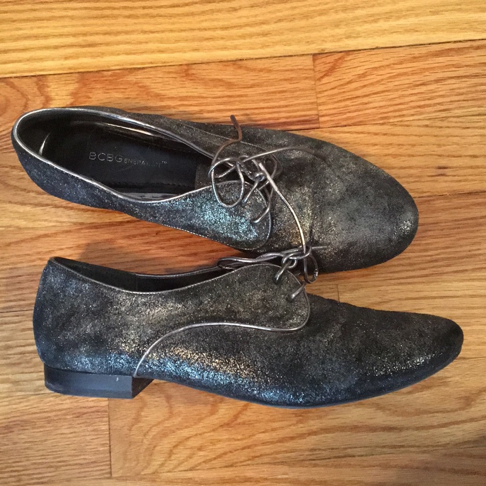 BCBG dress sneakers